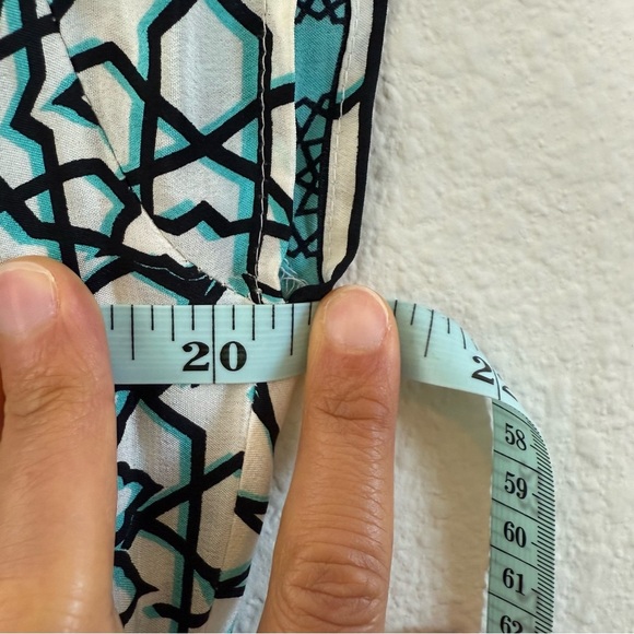 Yumi Kim Black and Teal Geometric 100% Silk Wrap Dress Size Medium - Picture 15 of 16